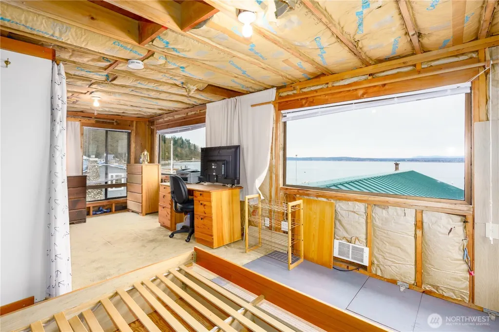 15 Snoqualmie Avenue Hat Island WA 98206