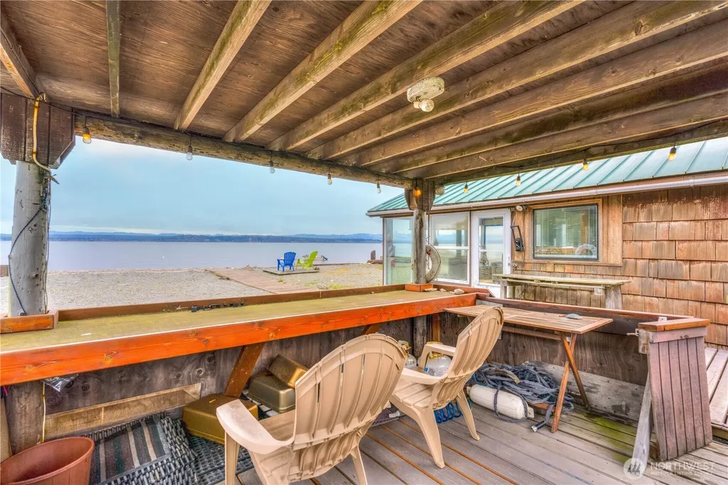 15 Snoqualmie Avenue Hat Island WA 98206