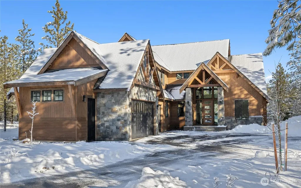 1601 Wanawish Loop Cle Elum WA 98922
