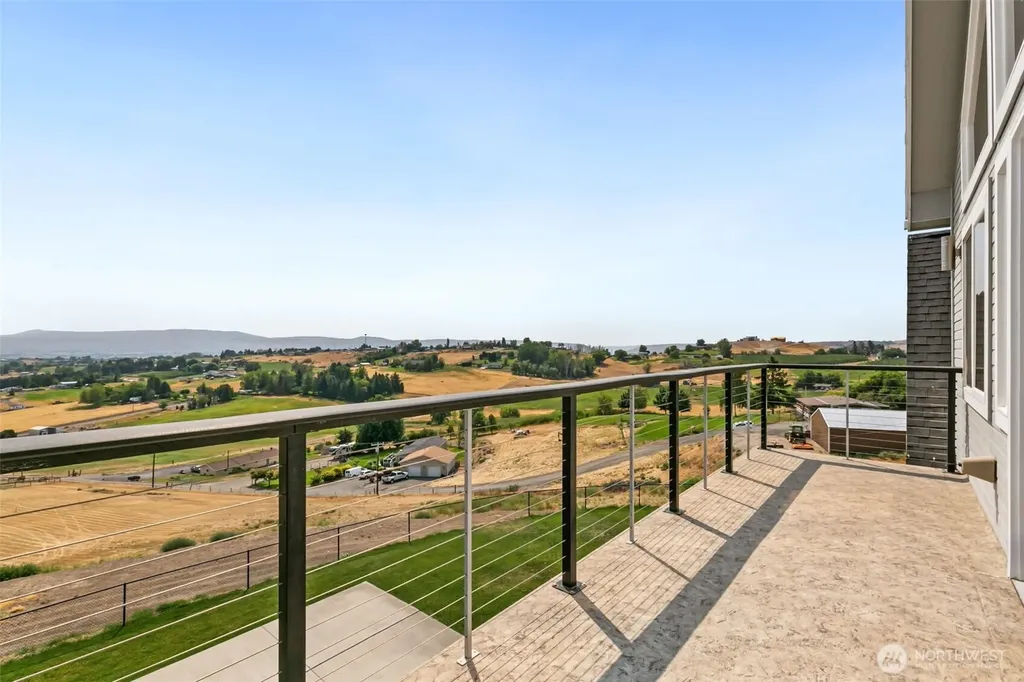 921 Tibbling Road Selah WA 98942