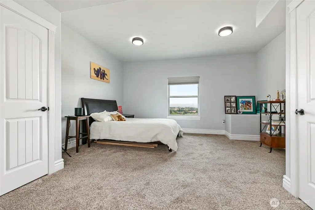 921 Tibbling Road Selah WA 98942