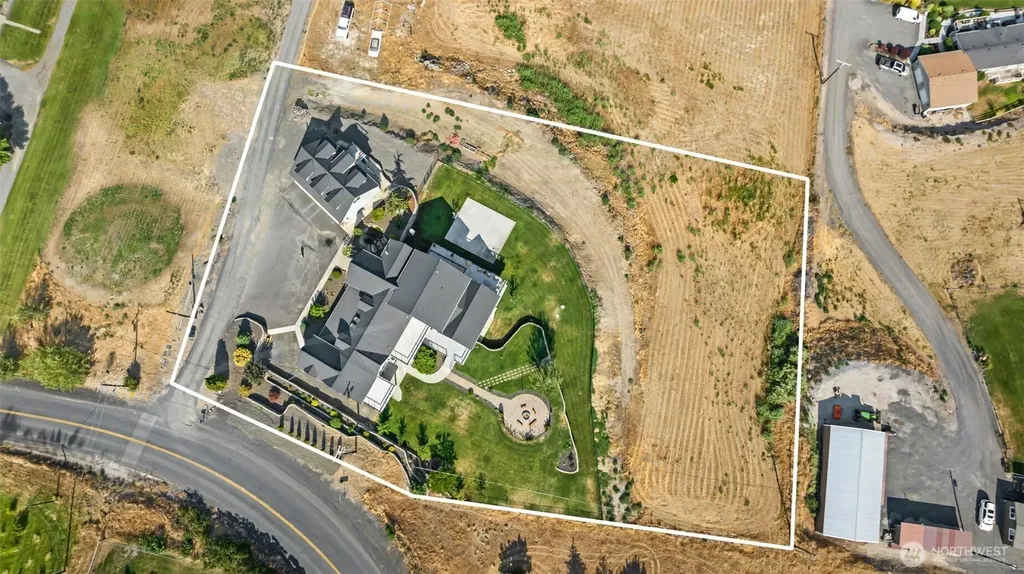 921 Tibbling Road Selah WA 98942