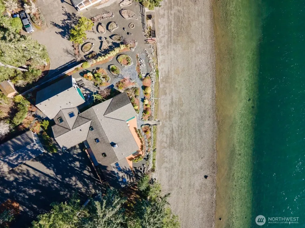 3451 E Pickering Road Shelton WA 98584