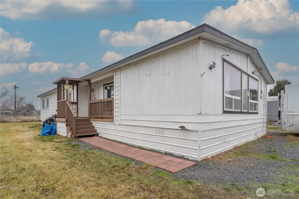 4815 Airway Drive NE Moses Lake WA 98837