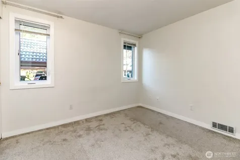 17311 119th Ln SE J#3 Renton WA 98058