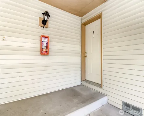 17311 119th Ln SE J#3 Renton WA 98058