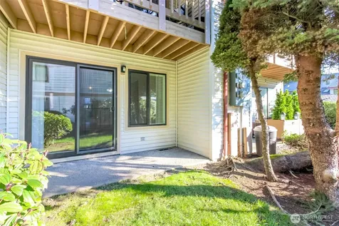 17311 119th Ln SE J#3 Renton WA 98058