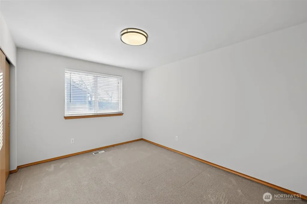2103 NE 6th Circle Renton WA 98056