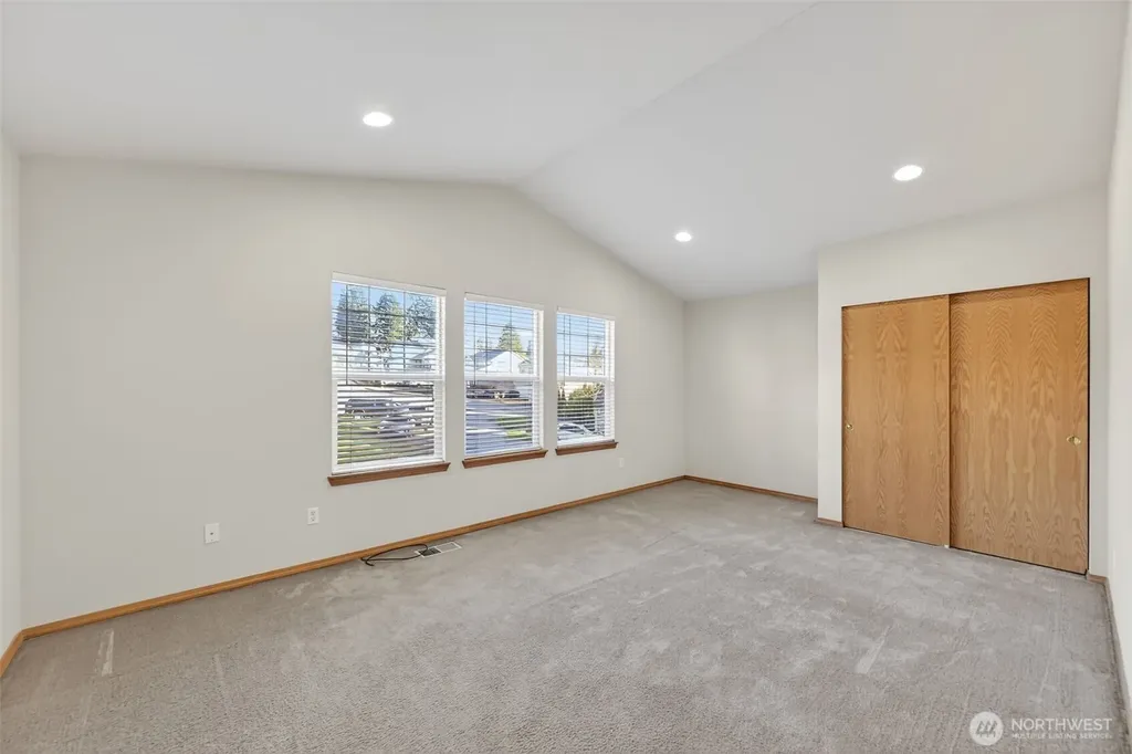2103 NE 6th Circle Renton WA 98056
