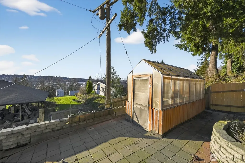2103 NE 6th Circle Renton WA 98056
