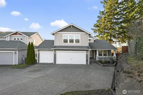 2103 NE 6th Circle Renton WA 98056
