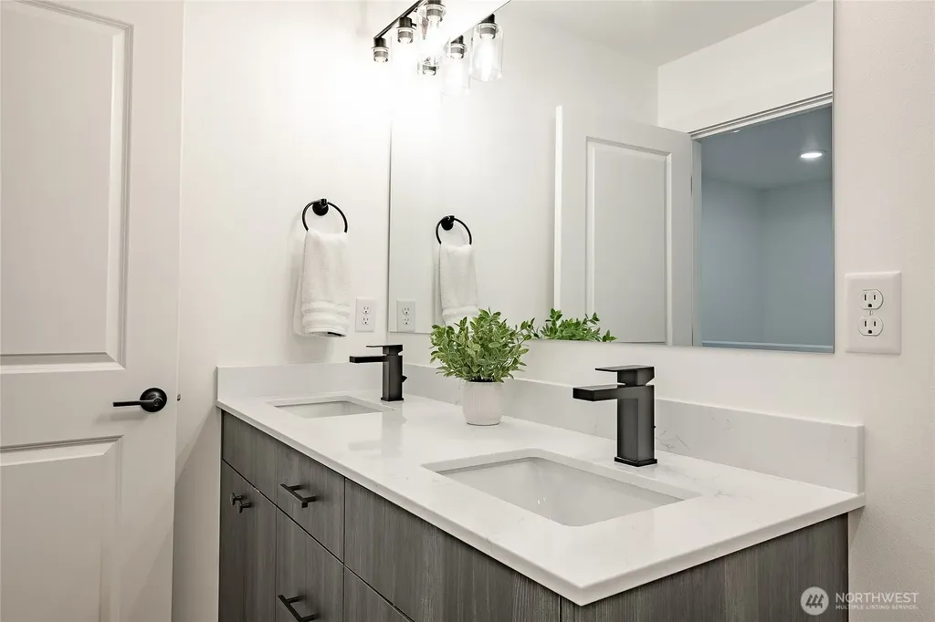 2998 Cedar View Way Blaine WA 98230