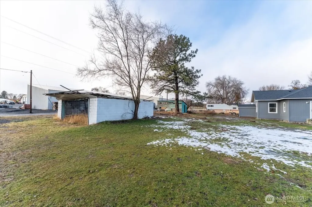 214 Hamilton Street Mansfield WA 98830