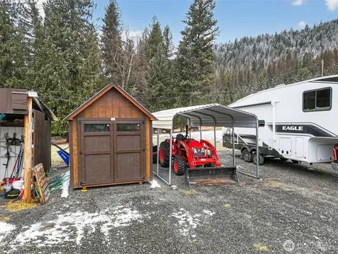 3016 Deep Lake North Shore Way Colville WA 99114