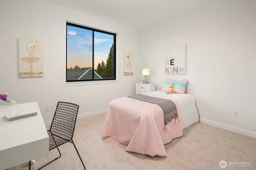 6214 40th Avenue NE Seattle WA 98115