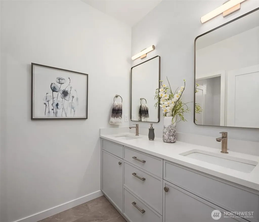 6214 40th Avenue NE Seattle WA 98115
