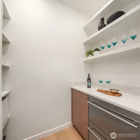 6214 40th Avenue NE Seattle WA 98115