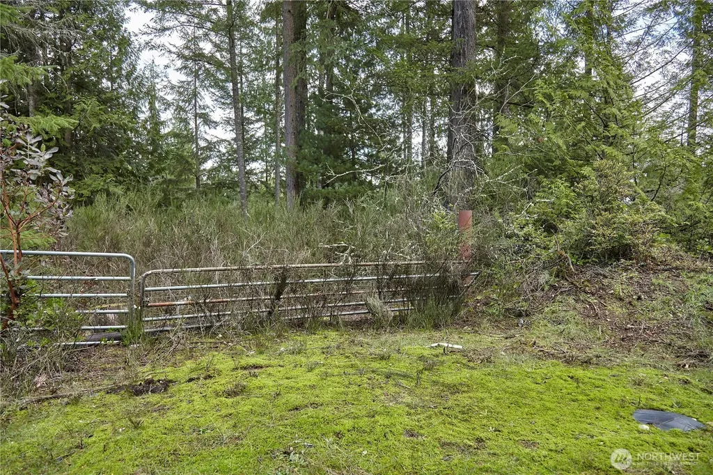 63 NW Anderson Hill Road Silverdale WA 98383