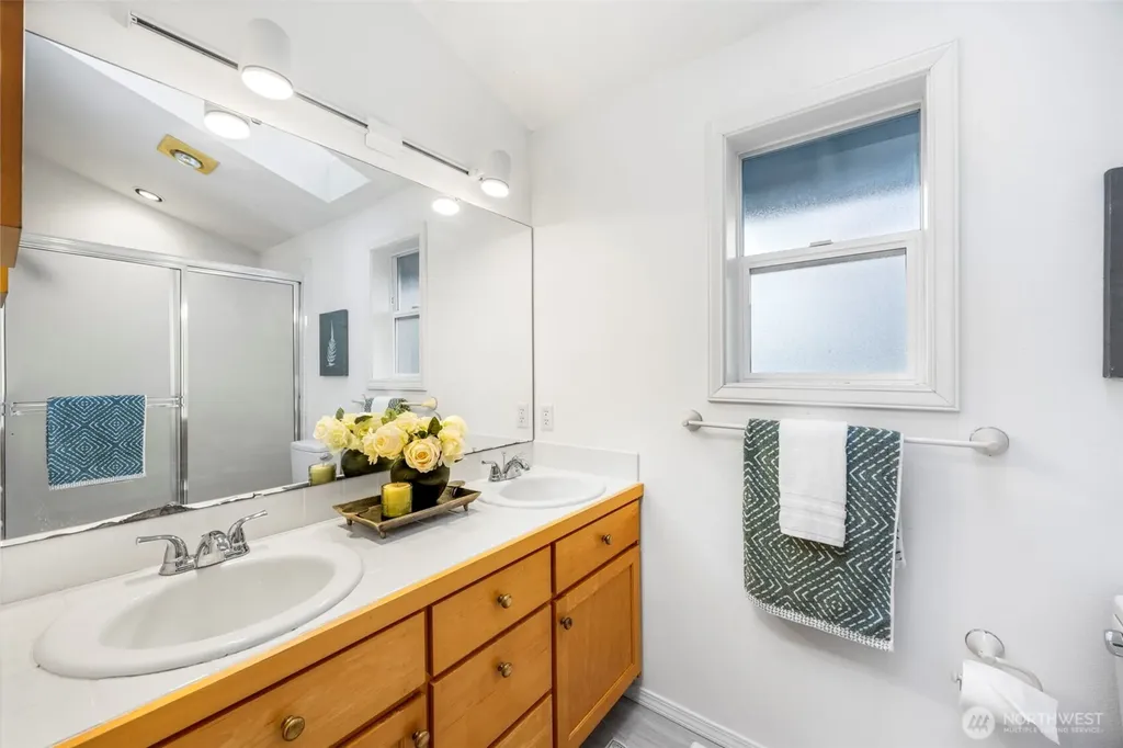16273 Reitan Road NE Bainbridge Island WA 98110