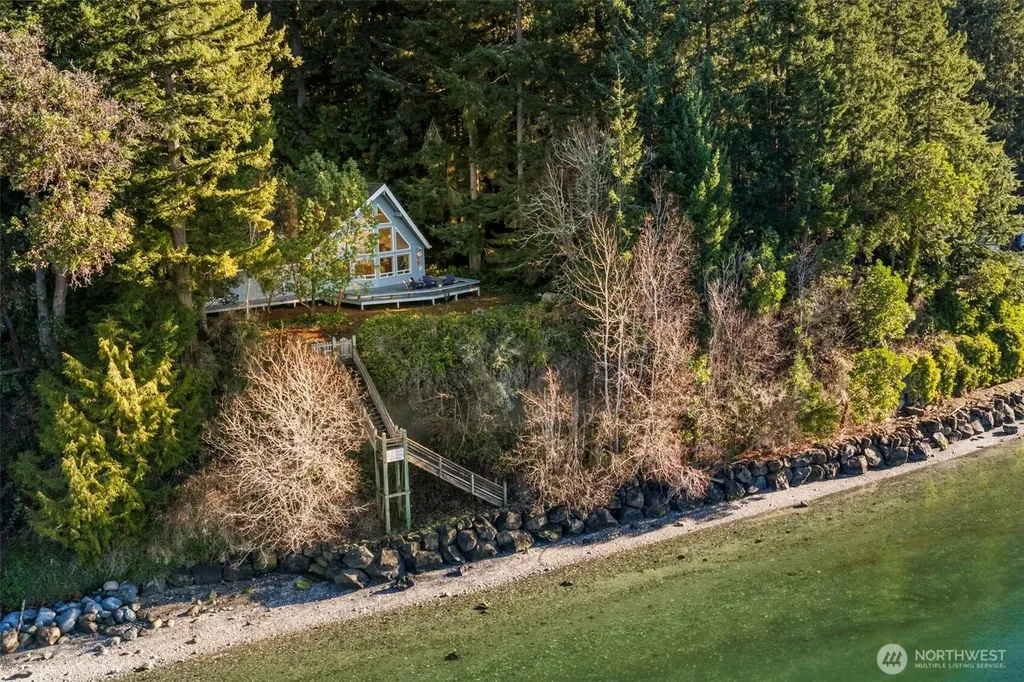 16273 Reitan Road NE Bainbridge Island WA 98110