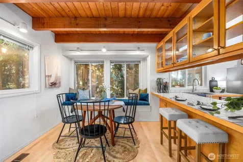 16273 Reitan Road NE Bainbridge Island WA 98110