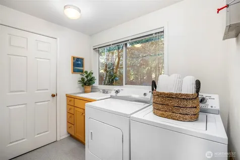 16273 Reitan Road NE Bainbridge Island WA 98110