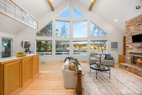 16273 Reitan Road NE Bainbridge Island WA 98110