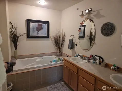 1110 Railroad Avenue Sedro Woolley WA 98284