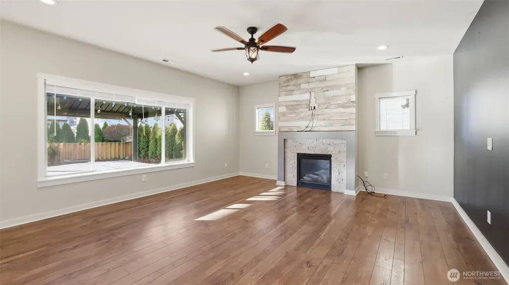 1475 Couls Avenue Buckley WA 98321