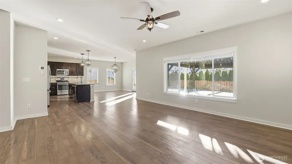 1475 Couls Avenue Buckley WA 98321