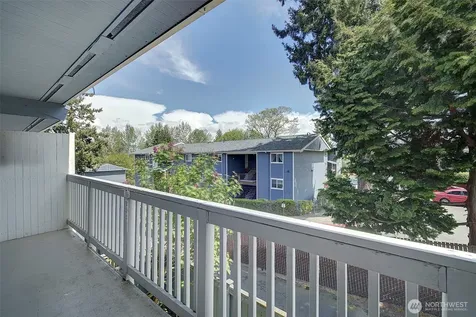 747 75th Street SE Everett WA 98203