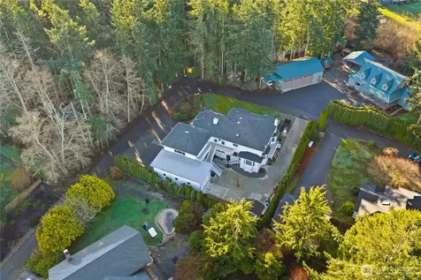 2115 Fairway Lane Oak Harbor WA 98277