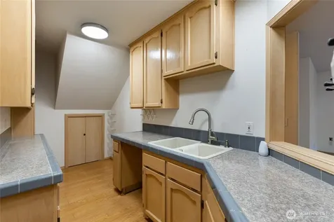 2115 Fairway Lane Oak Harbor WA 98277