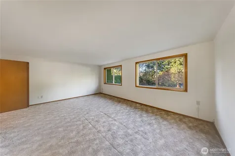 2115 Fairway Lane Oak Harbor WA 98277