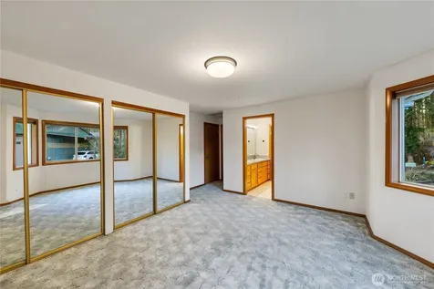 2115 Fairway Lane Oak Harbor WA 98277