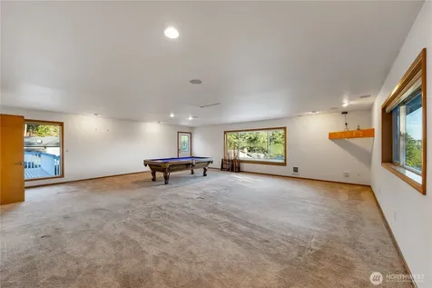 2115 Fairway Lane Oak Harbor WA 98277