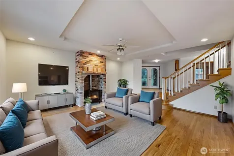 2115 Fairway Lane Oak Harbor WA 98277