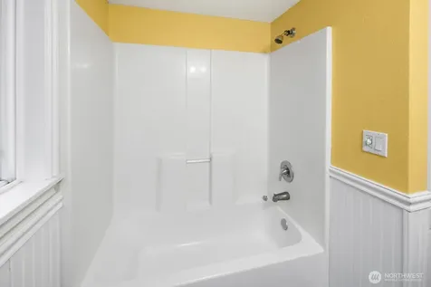 2514 72nd Street E Tacoma WA 98404