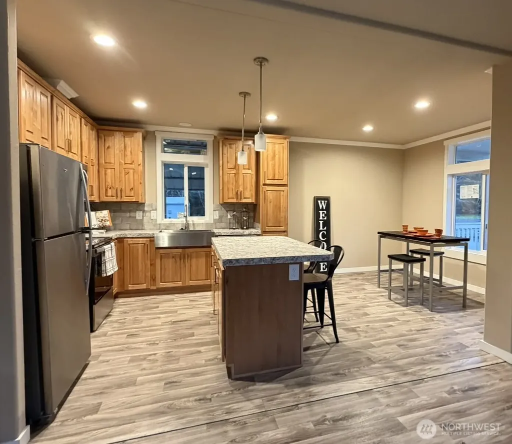 2010 Broadway Avenue Hoquiam WA 98550