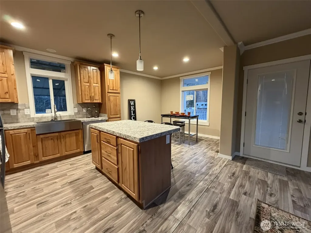 2010 Broadway Avenue Hoquiam WA 98550