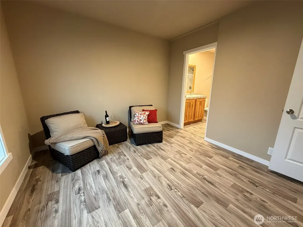 2010 Broadway Avenue Hoquiam WA 98550