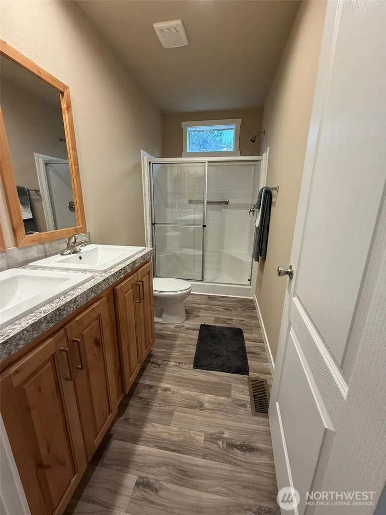 2010 Broadway Avenue Hoquiam WA 98550