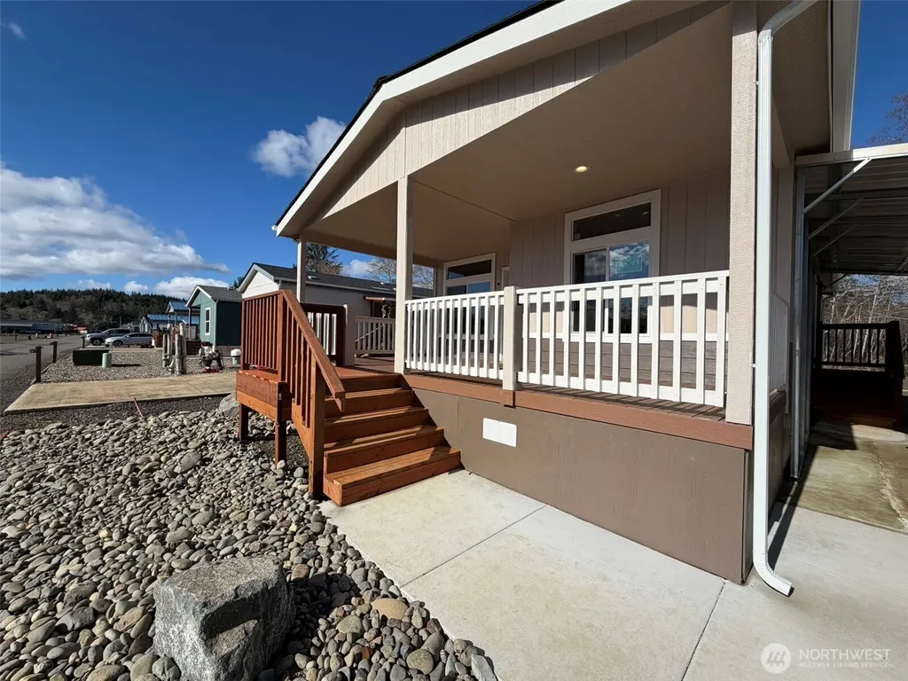 2010 Broadway Avenue Hoquiam WA 98550