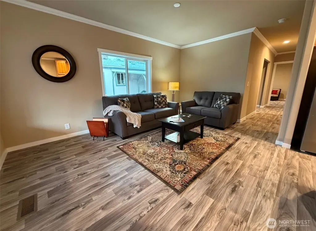 2010 Broadway Avenue Hoquiam WA 98550