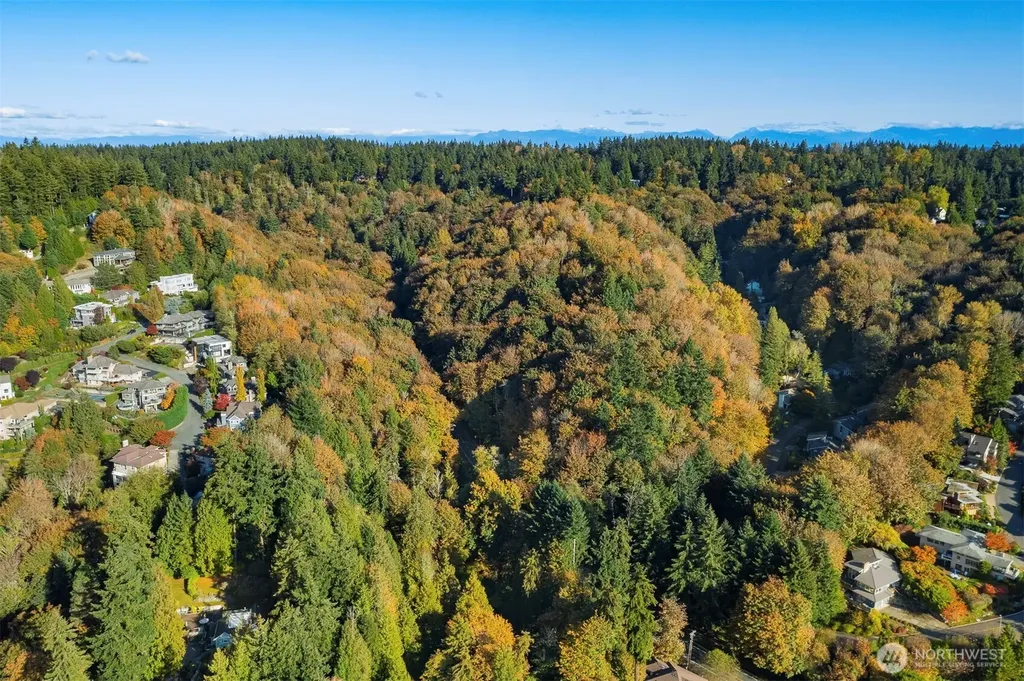13530 62nd Avenue NE Kirkland WA 98034