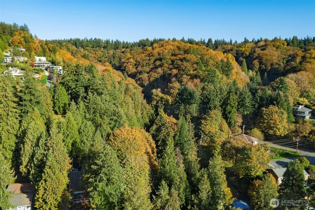 13530 62nd Avenue NE Kirkland WA 98034