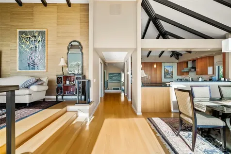 1640 Magnolia Boulevard W Seattle WA 98199