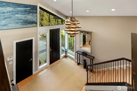 1640 Magnolia Boulevard W Seattle WA 98199