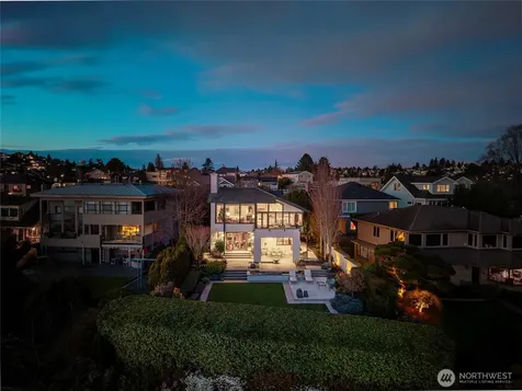 1640 Magnolia Boulevard W Seattle WA 98199