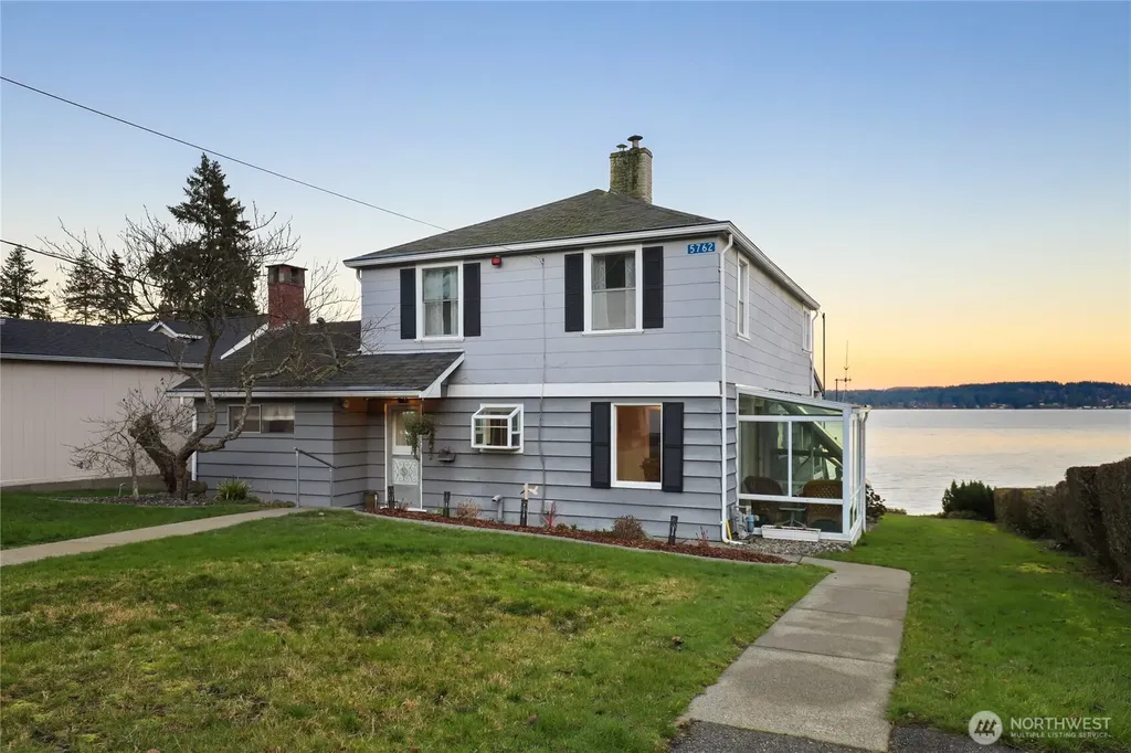 5762 Chico Way NW Bremerton WA 98312